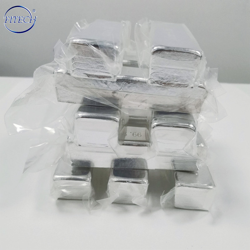 Indium Ingot 4N5/5N၊ ငွေဖြူ၊ အတုံးအတုံးအတွင်းမှ သတ္တုထည့်သွင်းမှု၊ CAS 7440-74-6၊ 20 ကီလိုဂရမ်/သစ်သားအိတ်